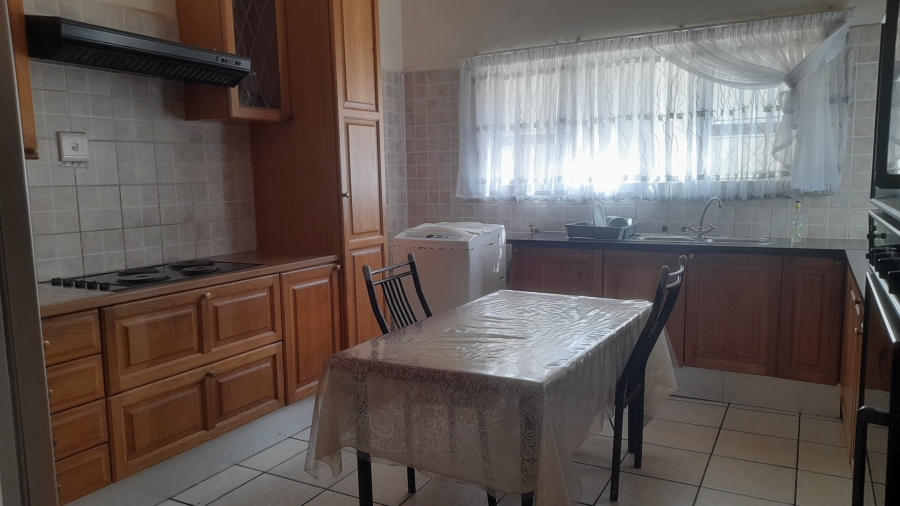 7 Bedroom Property for Sale in Quigney Eastern Cape